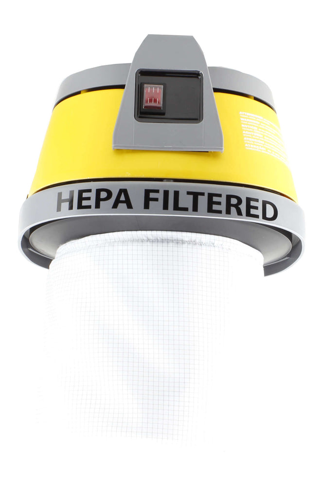 Aspirateur commercial certifié HEPA - capacité de 15 L (4 gal) - boyau de 3 m (10') - manchons en métal - brosses et accessoires inclus - Ghibli
